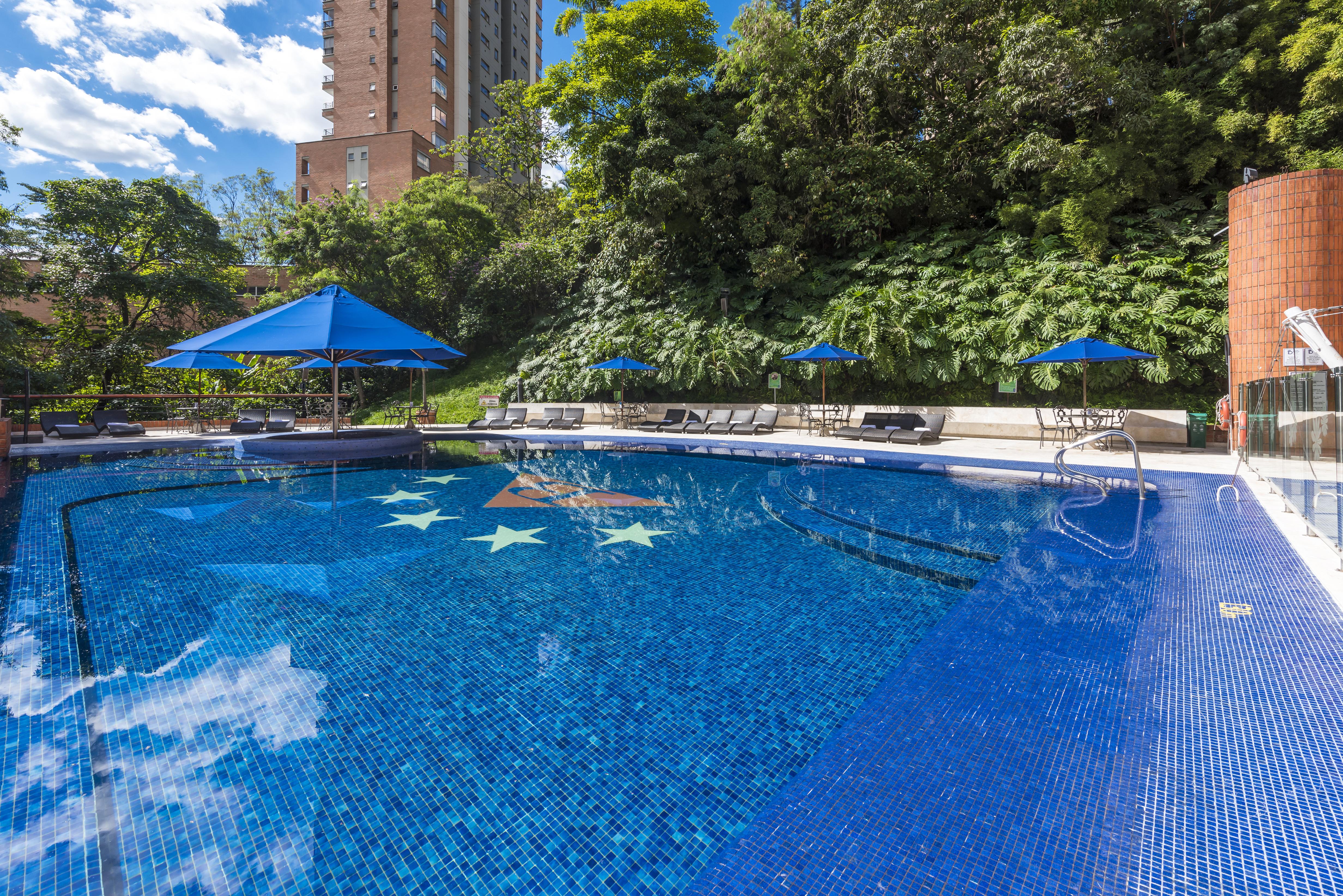Hotel Dann Carlton Belfort Medellín Zewnętrze zdjęcie Swimming pool