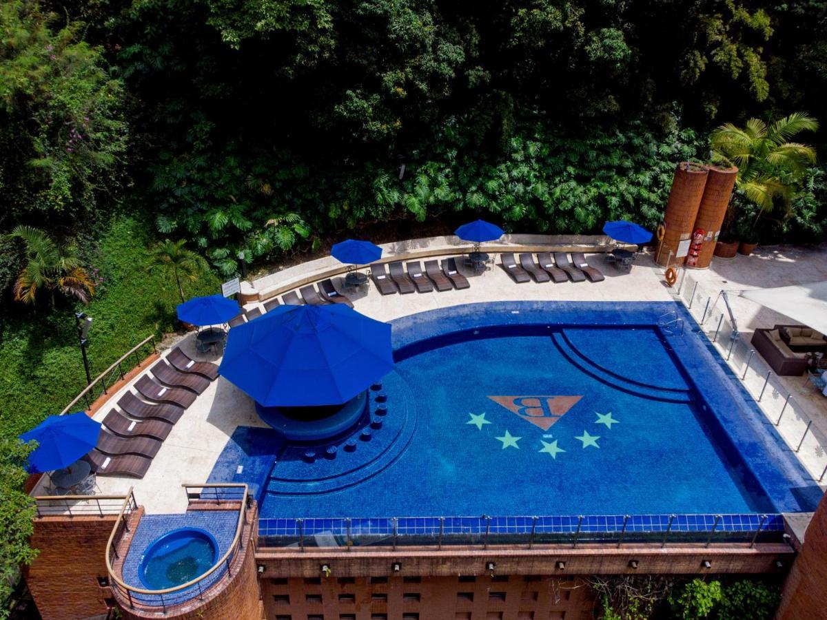 Hotel Dann Carlton Belfort Medellín Zewnętrze zdjęcie The swimming pool at the hotel